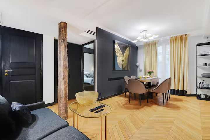 Odéon-Notre Dame de Paris (D)