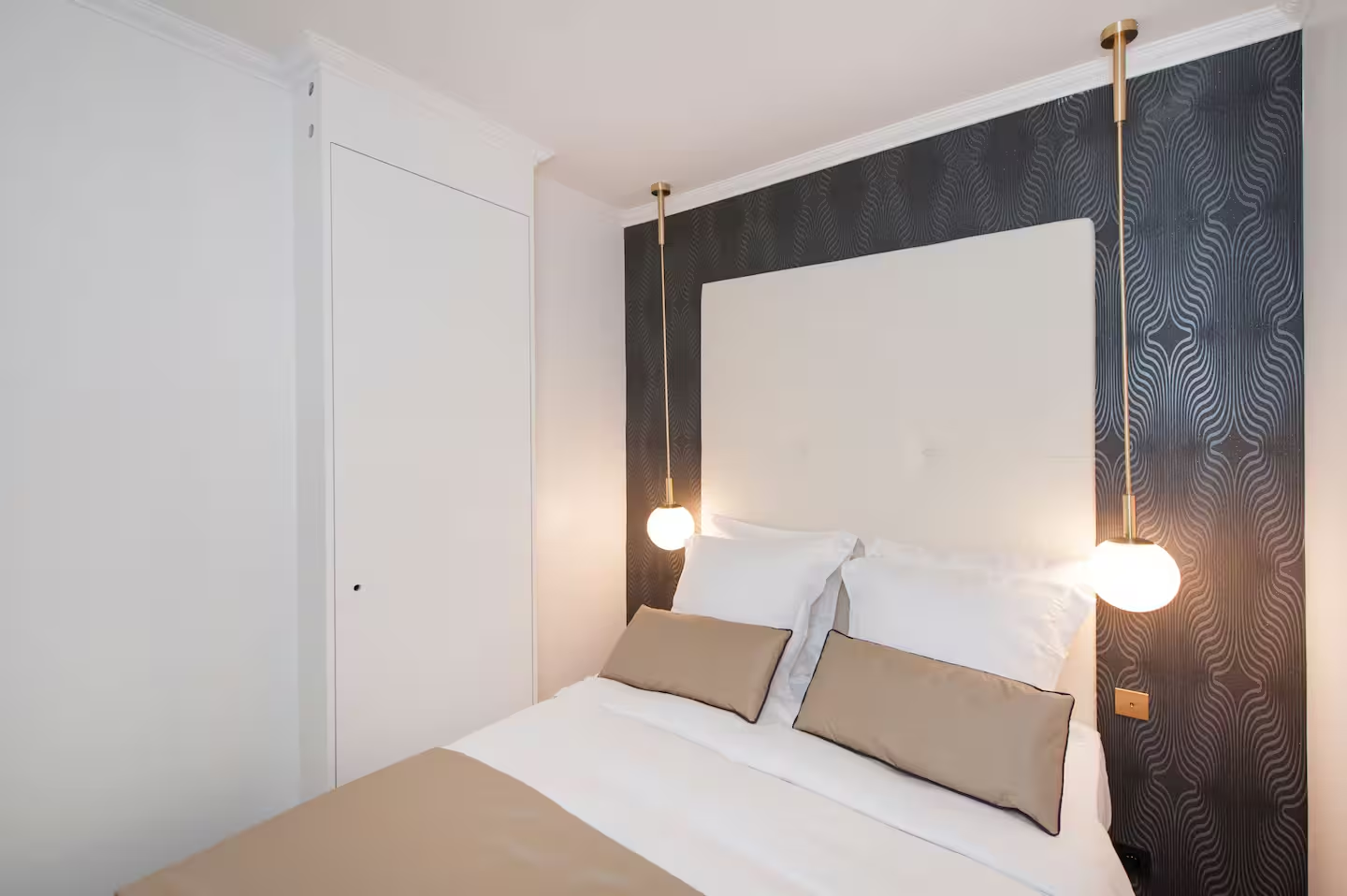 Odéon-Notre Dame de Paris (A)