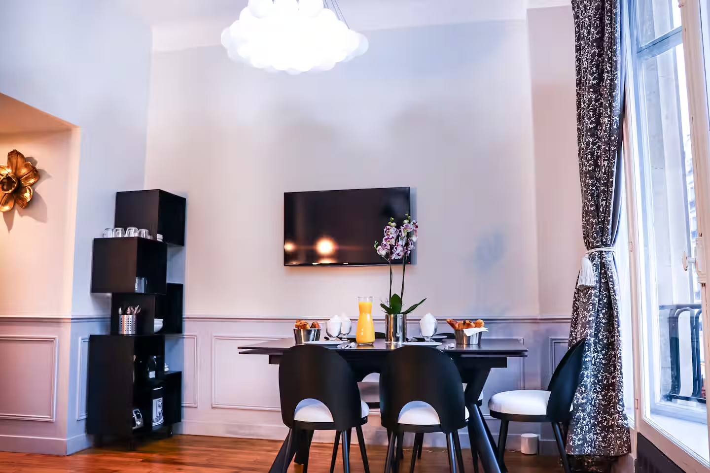 Marais Lovely Notre Dame