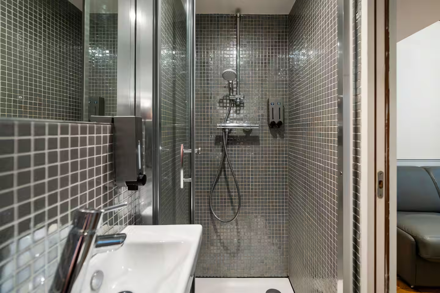 Marais Lovely Studio